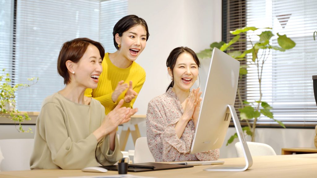 経理業務効率化の4つのポイントの１つ、ITツールやシステムの積極活用