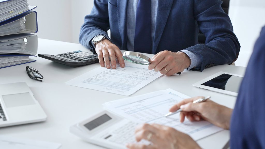 税務調査に入った税務官